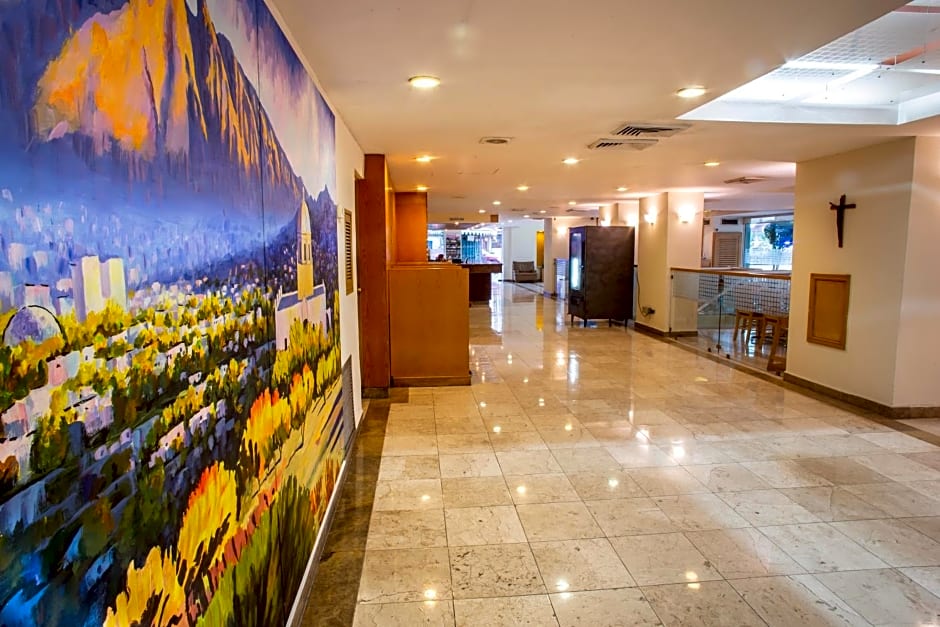 Hotel Plaza Calzada