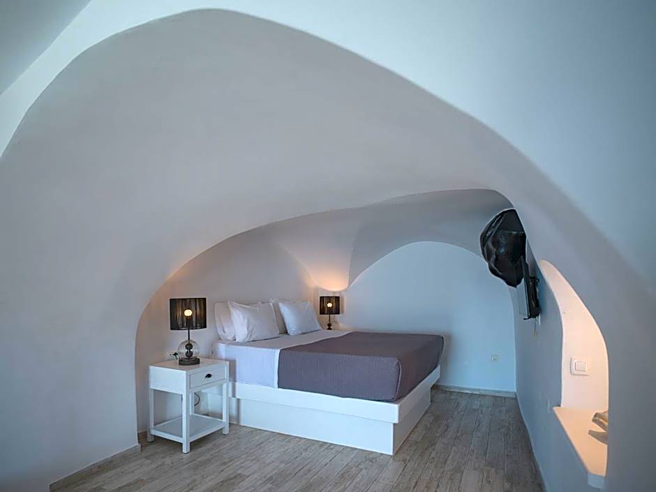 Anemos Cave Suites
