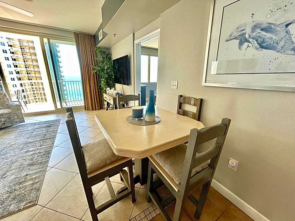Amazing views! Great beachfront Panama City Condo