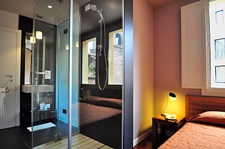 Classic Single Room