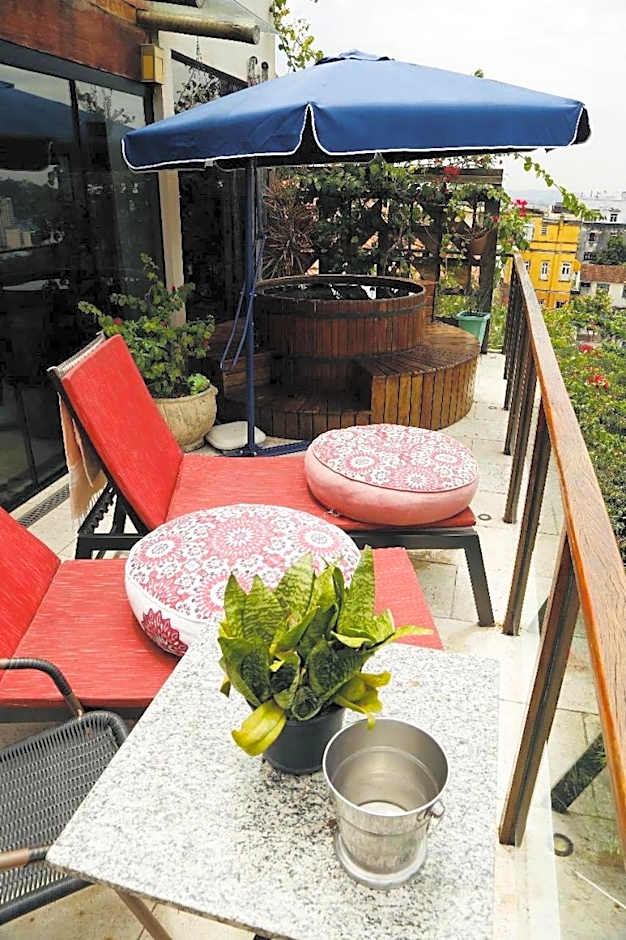 Mansion Aline