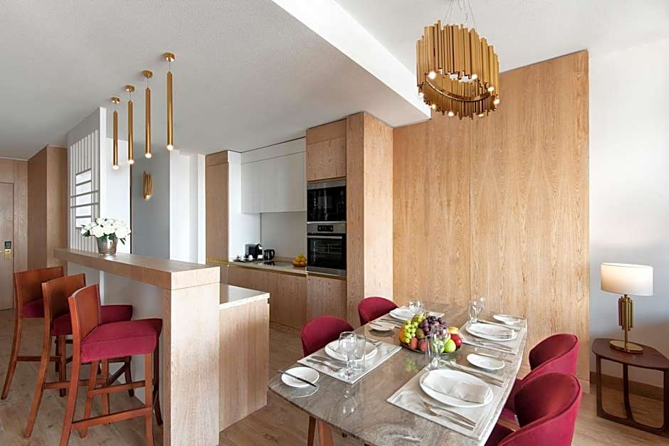 The Bentley Luxury Hotel & Suites