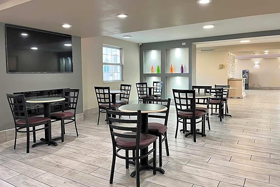 Baymont by Wyndham Indianapolis Airport Lynhurst