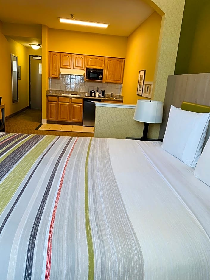 Country Inn & Suites by Radisson, San Jose International Airport, CA