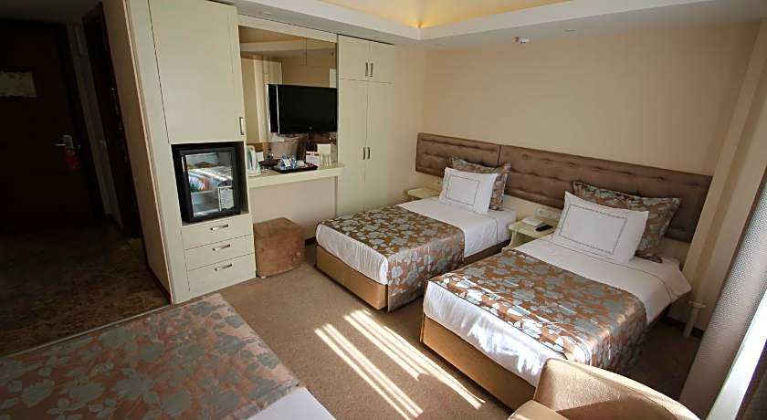 Grand Washington Hotel