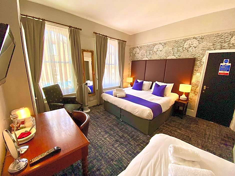 The Red Cow - Guest House