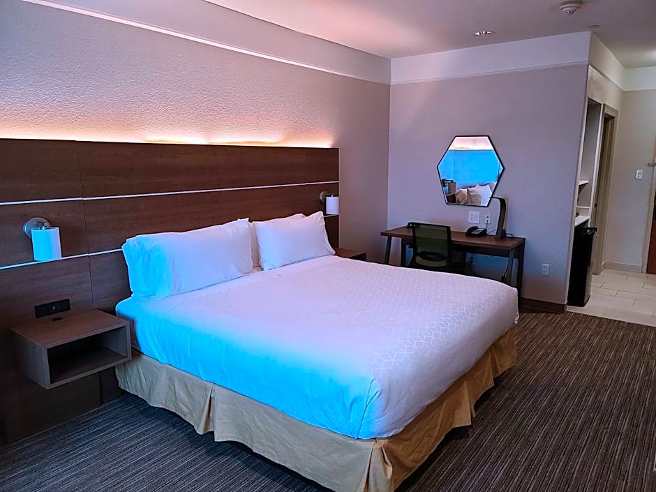 Holiday Inn Express & Suites Galveston West - Seawall