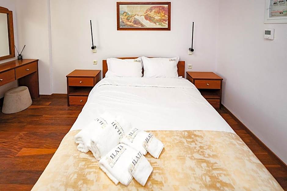 Elati Suites & Apartments-Mihail
