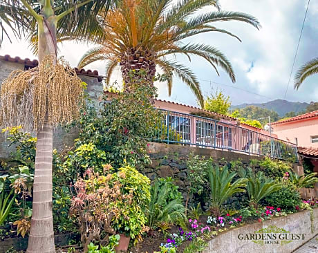 Gardens Guest House-Hostel