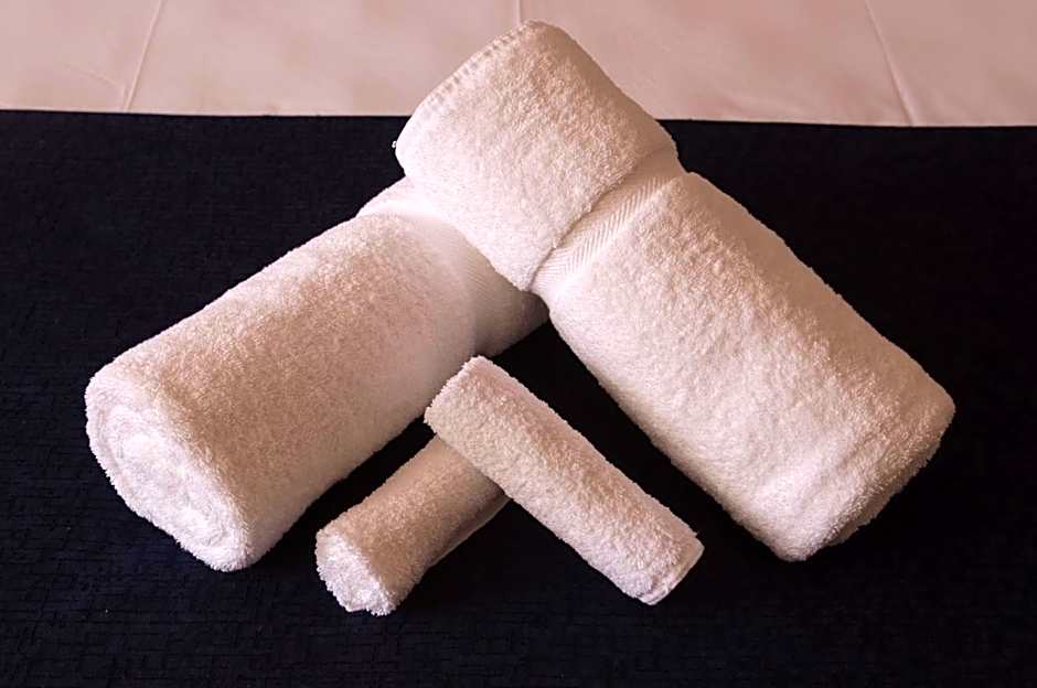 AAA Lancaster Court Motel