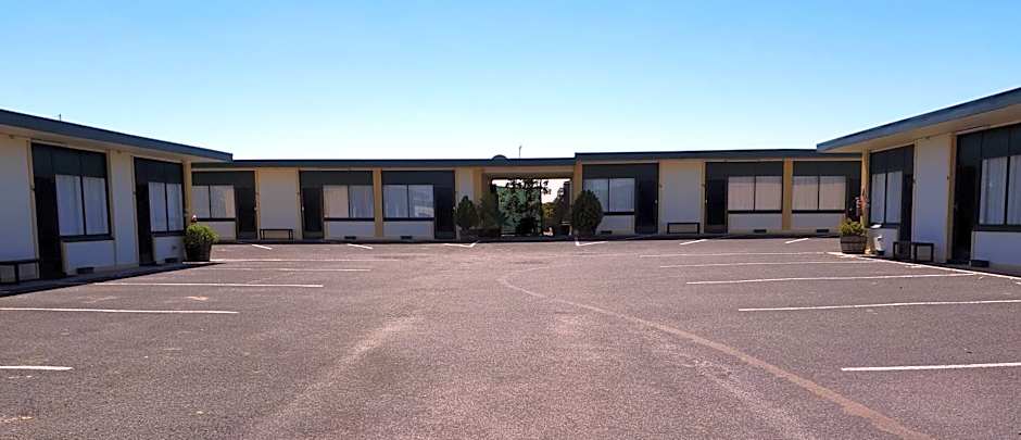 Bordertown Motel