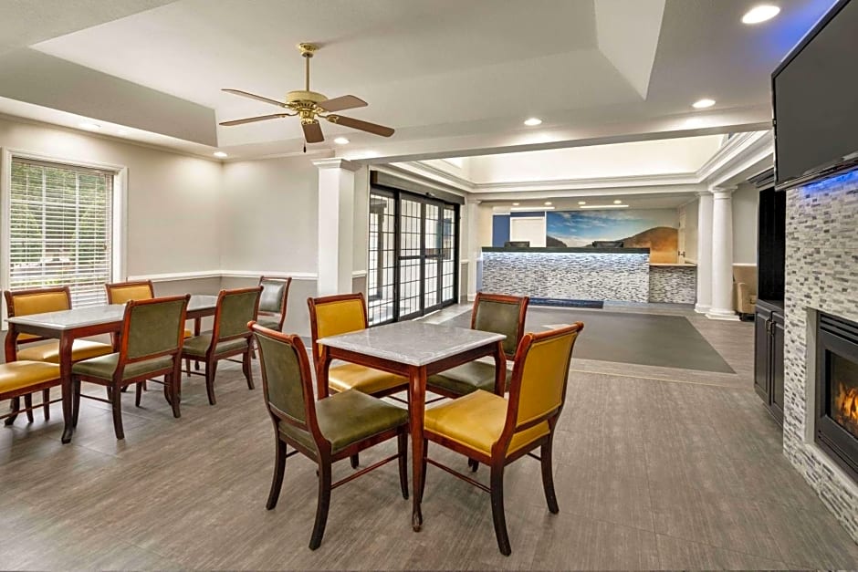 Baymont by Wyndham Henderson Oxford