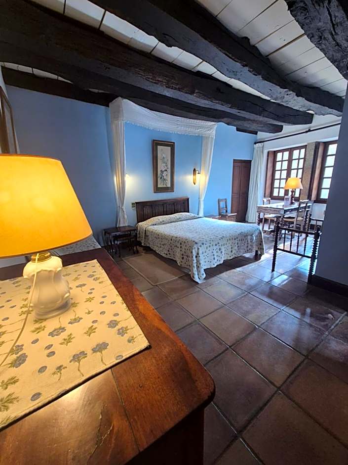 Hostellerie du Vieux Pérouges