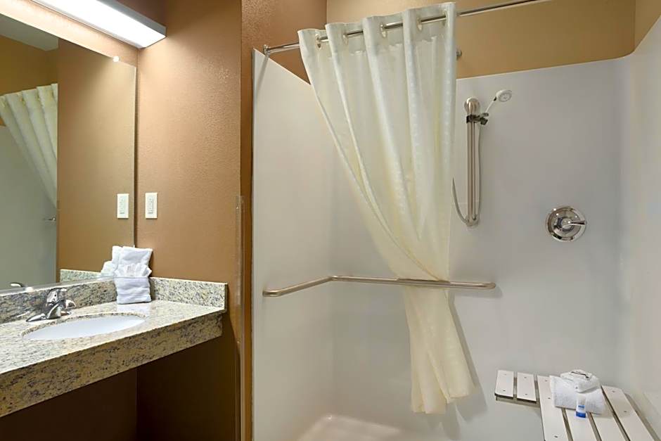 Sonesta Essential Fairmont