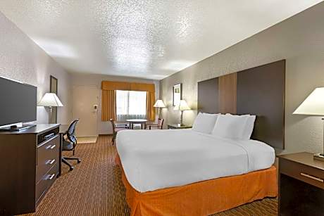 King Room - Non-Smoking