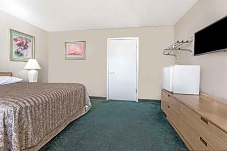 King Room - Disability Access/Non-Smoking