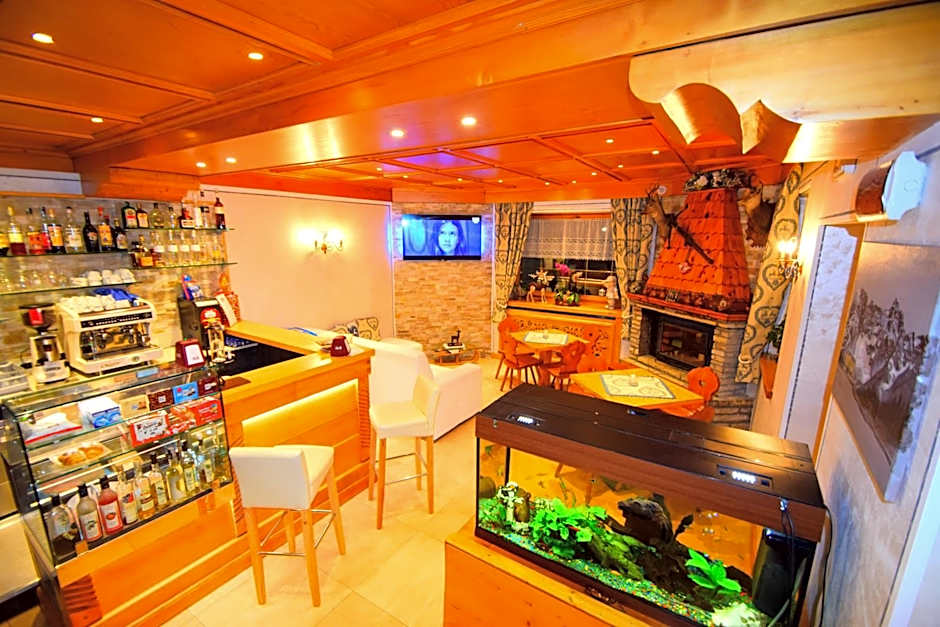 Albergo Miravalle-Tre Cime Views