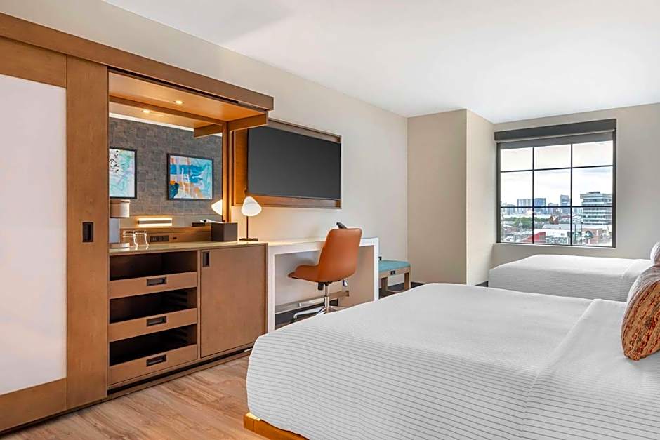 Cambria Hotel Denver Downtown RiNo