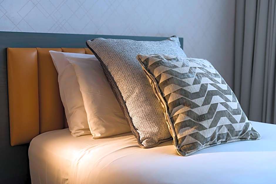 Rainbow Towers Hotel & Conference Centre