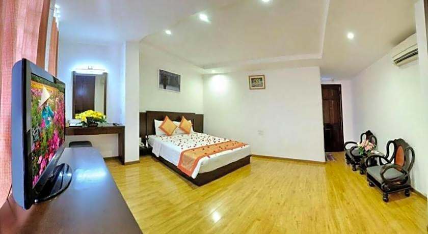 Little Brick Saigon Hotel