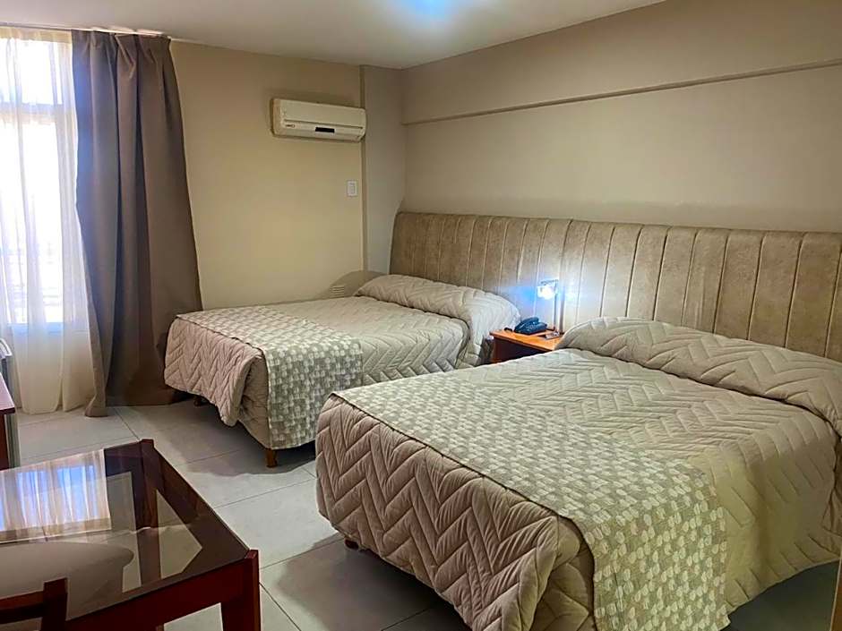 Howard Johnson Hotel Rosario