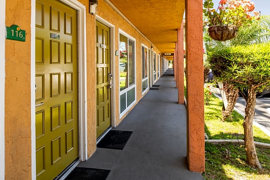 Vagabond Inn Costa Mesa