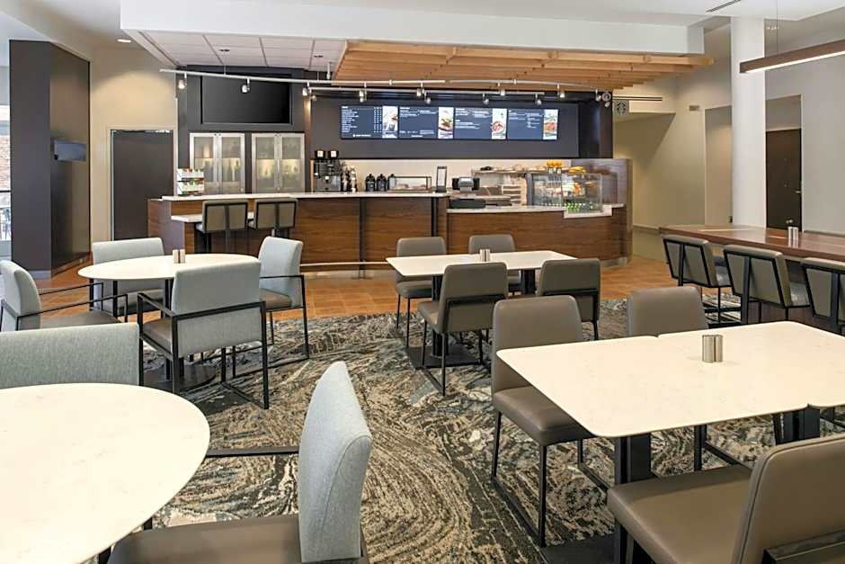 Courtyard by Marriott Houston City Place