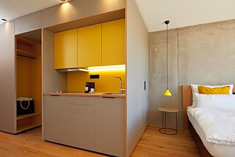 Apartment with Balcony "Abendsonne" river view