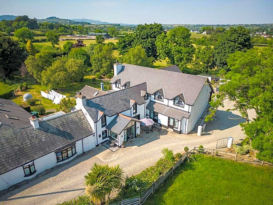 The Briers Country House