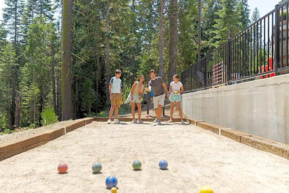 Tenaya Lodge at Yosemite