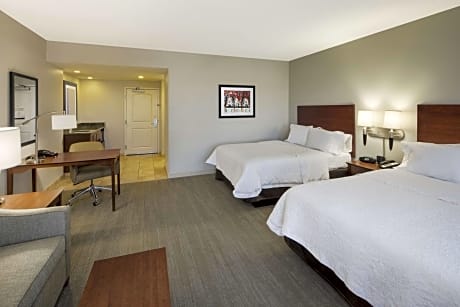 Queen Studio Suite with Two Queen Beds - Non-Smoking