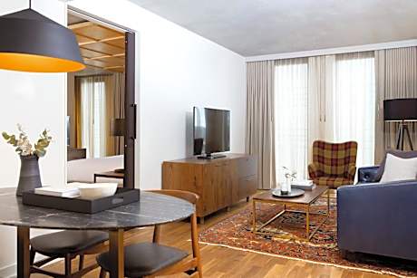 Suite with Spa Bath