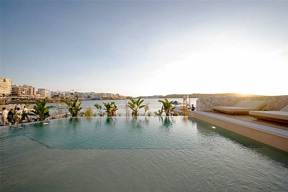 DoubleTree by Hilton Malta