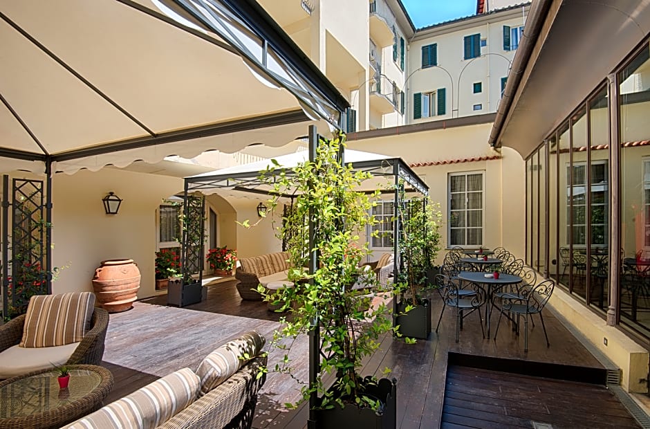 Anglo American Hotel Florence, Curio Collection by Hilton