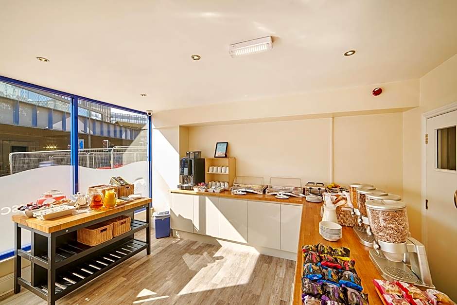 Discovery Inn - Leeds