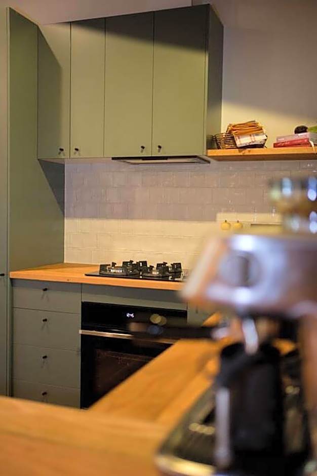 Healesville Mud Brick Hideaway