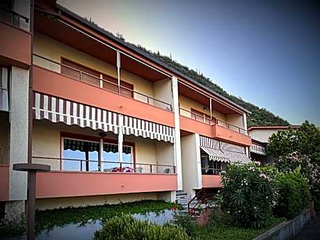 One-Bedroom Apartment with Balcony and  Lake View - Separate Building (MO230450494)