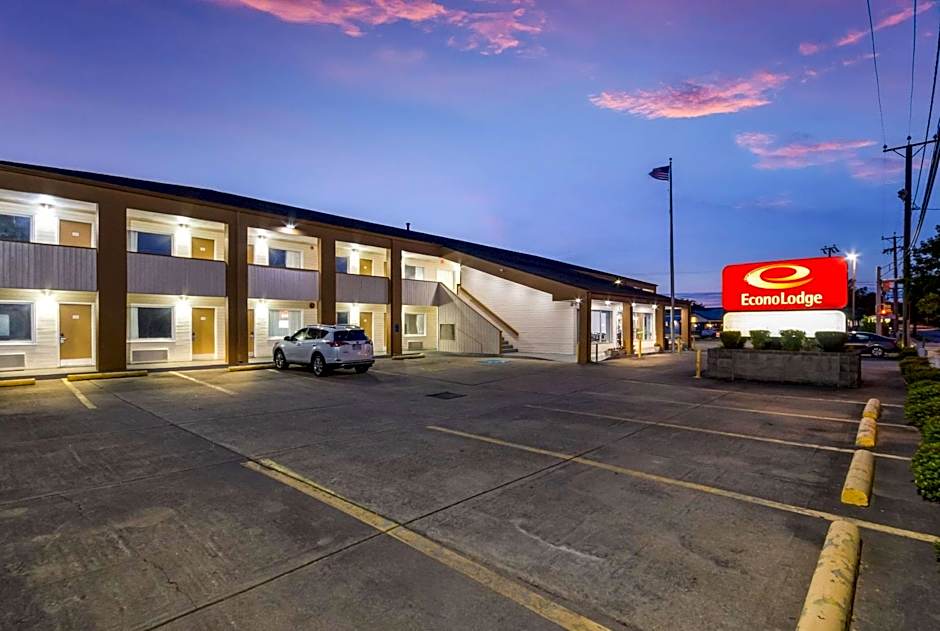 Econo Lodge Little Creek