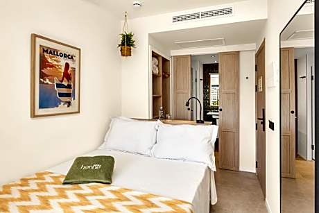 Single Room - Unlimited Brunch