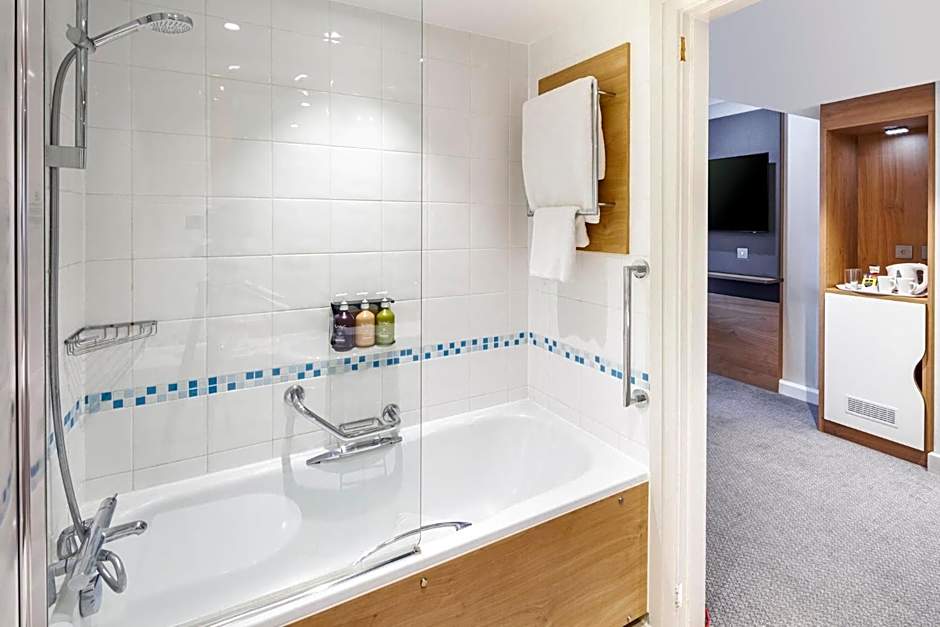Holiday Inn High Wycombe M40 Jct.4 By IHG