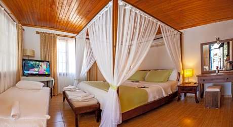 Superior Quadruple Room