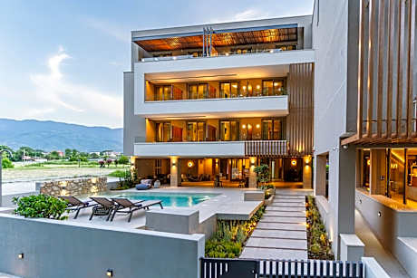 Funtukaki by the Pool