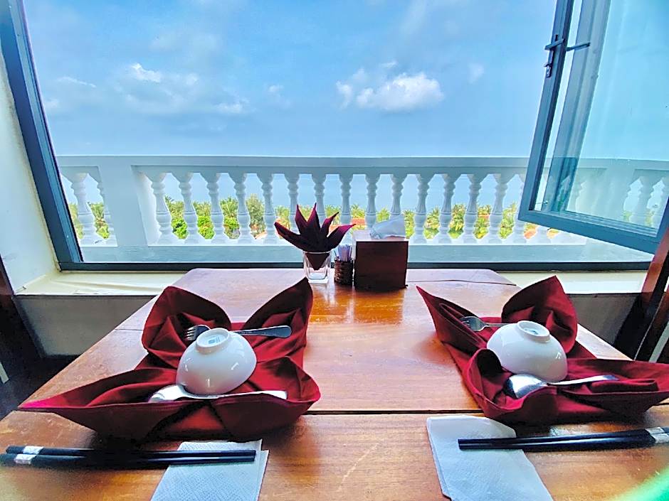 Homestead Seaview Phu Quoc Hotel