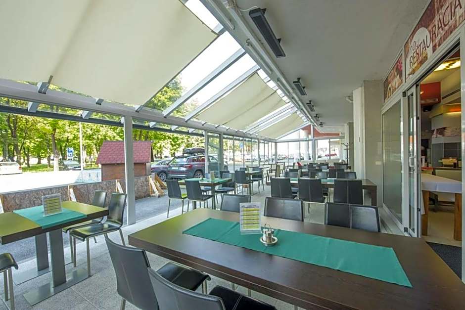 Hotel Spolcentrum