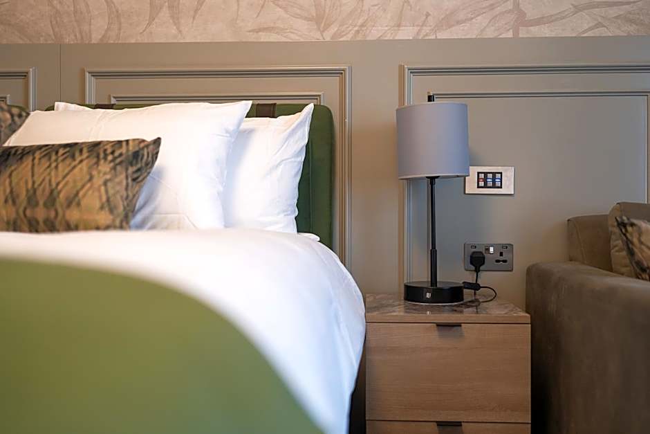 The Hyde - At Dunning's Bar