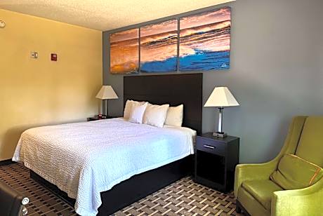 King Room - Disability Access - Non-Smoking