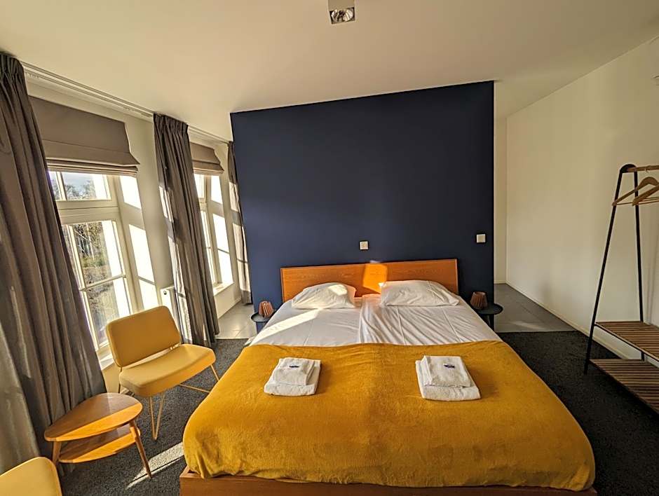 1851 Bar - Hotel - Cinema