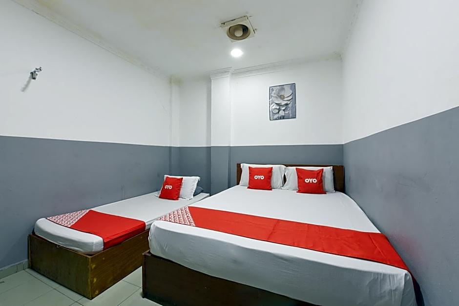 Hotel O Indah