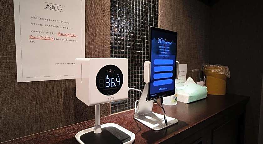 GRAND BASE Mojiko Ekimae