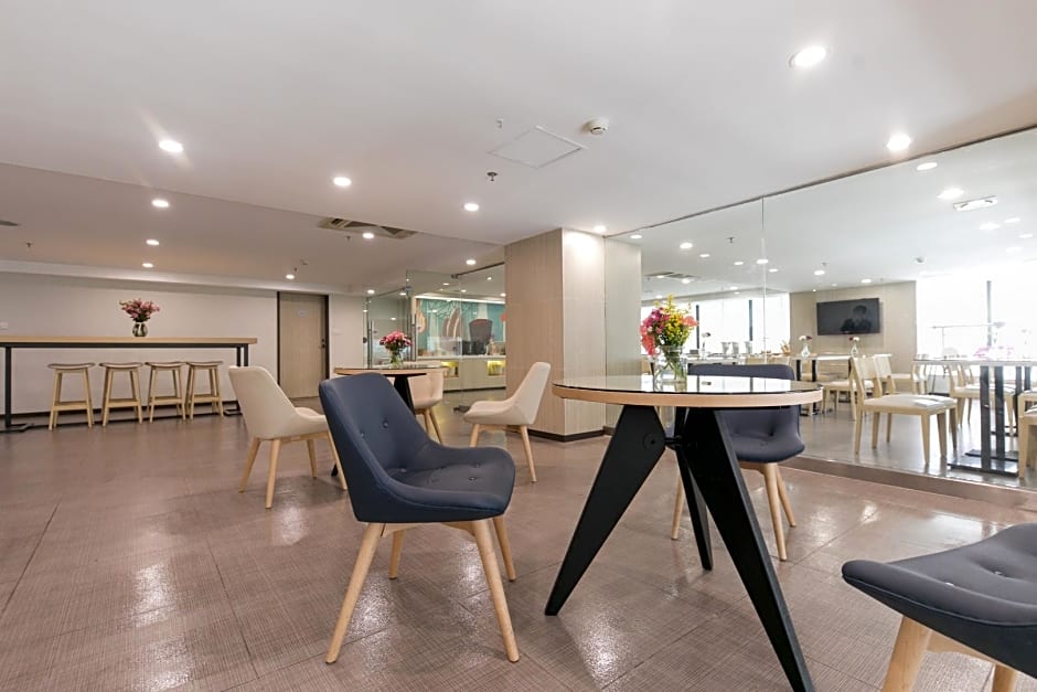 Hanting Hotel (Guangzhou Beijing Rd, Tianzi Pier)